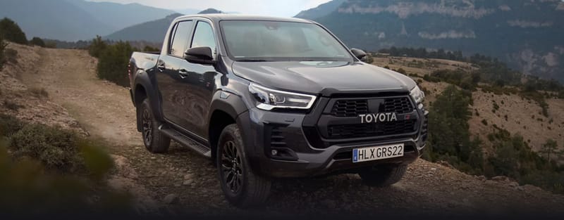 2023 Toyota Hilux Review: Features, Price, Photos, And Video - Cars ...