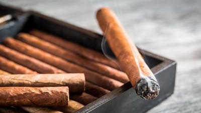 A Guide to Buying the Best Cigar Humidor image