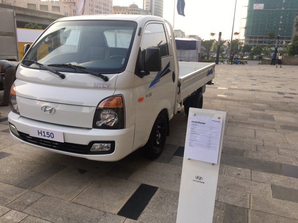Xe tải 1.5 Tấn Hyundai H150 Thành Công giá rẻ khuyến mãi lớn