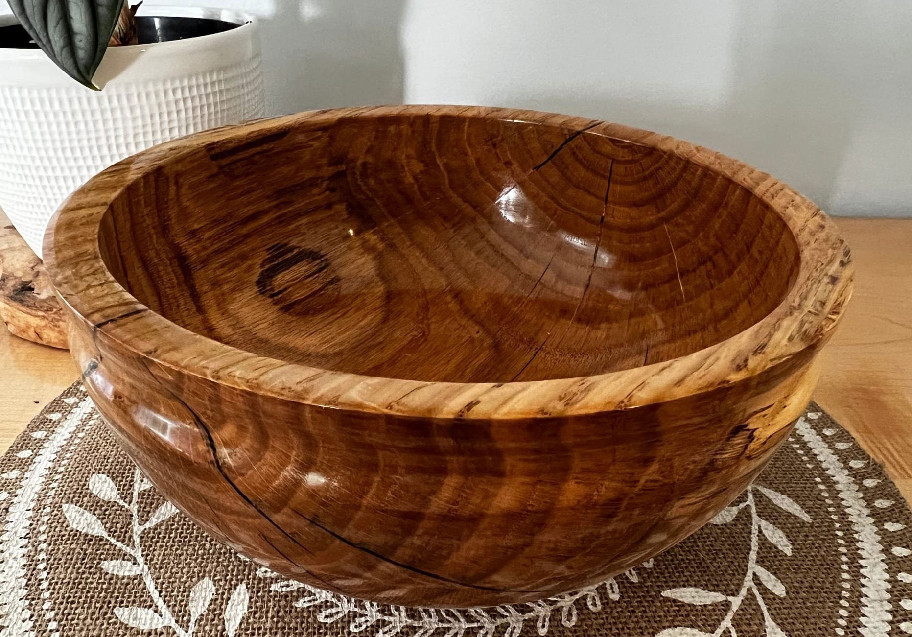 #081 - Bol en chêne / Oak bowl