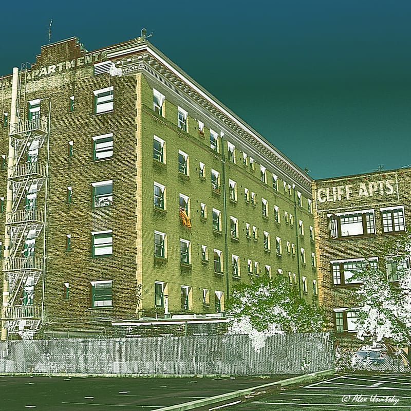 Cliff Apts Alex Usvitsky