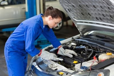 Smart Guide to Selecting Professional Car Repair Service  image