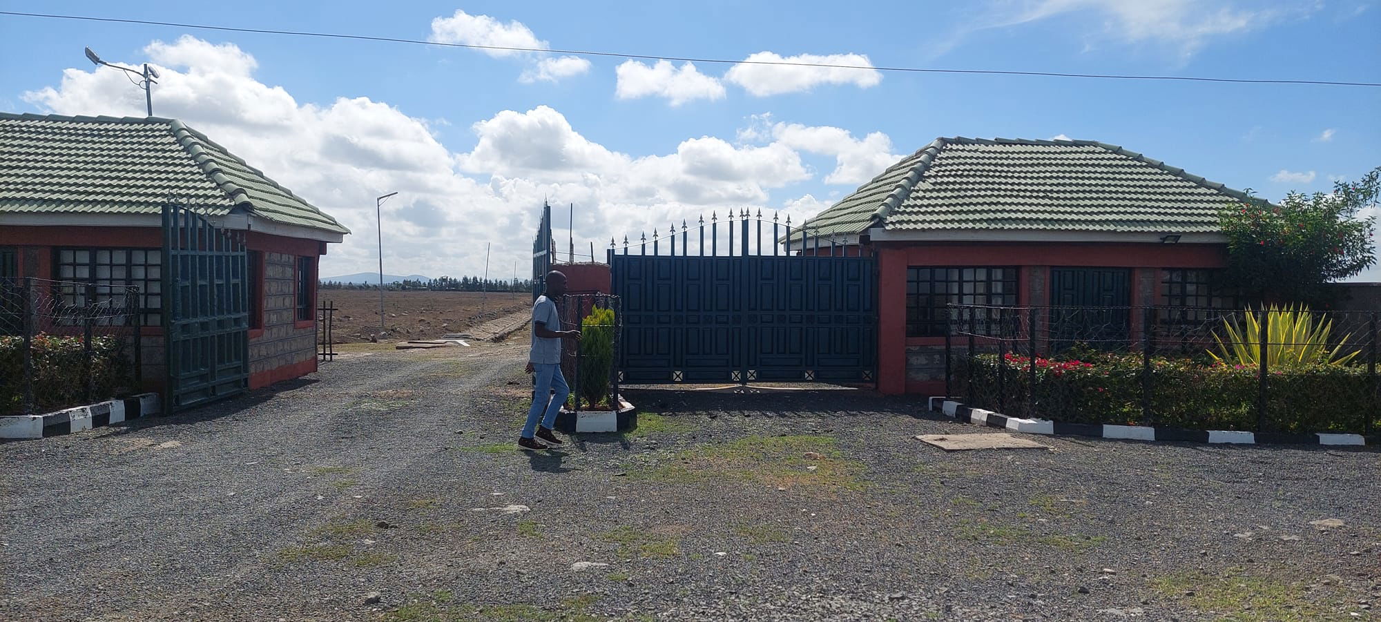 GREEN ISINYA CITY ENTRANCE