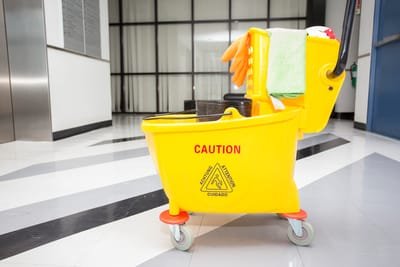 A Guide to Choosing a Commercial Cleaning Service image