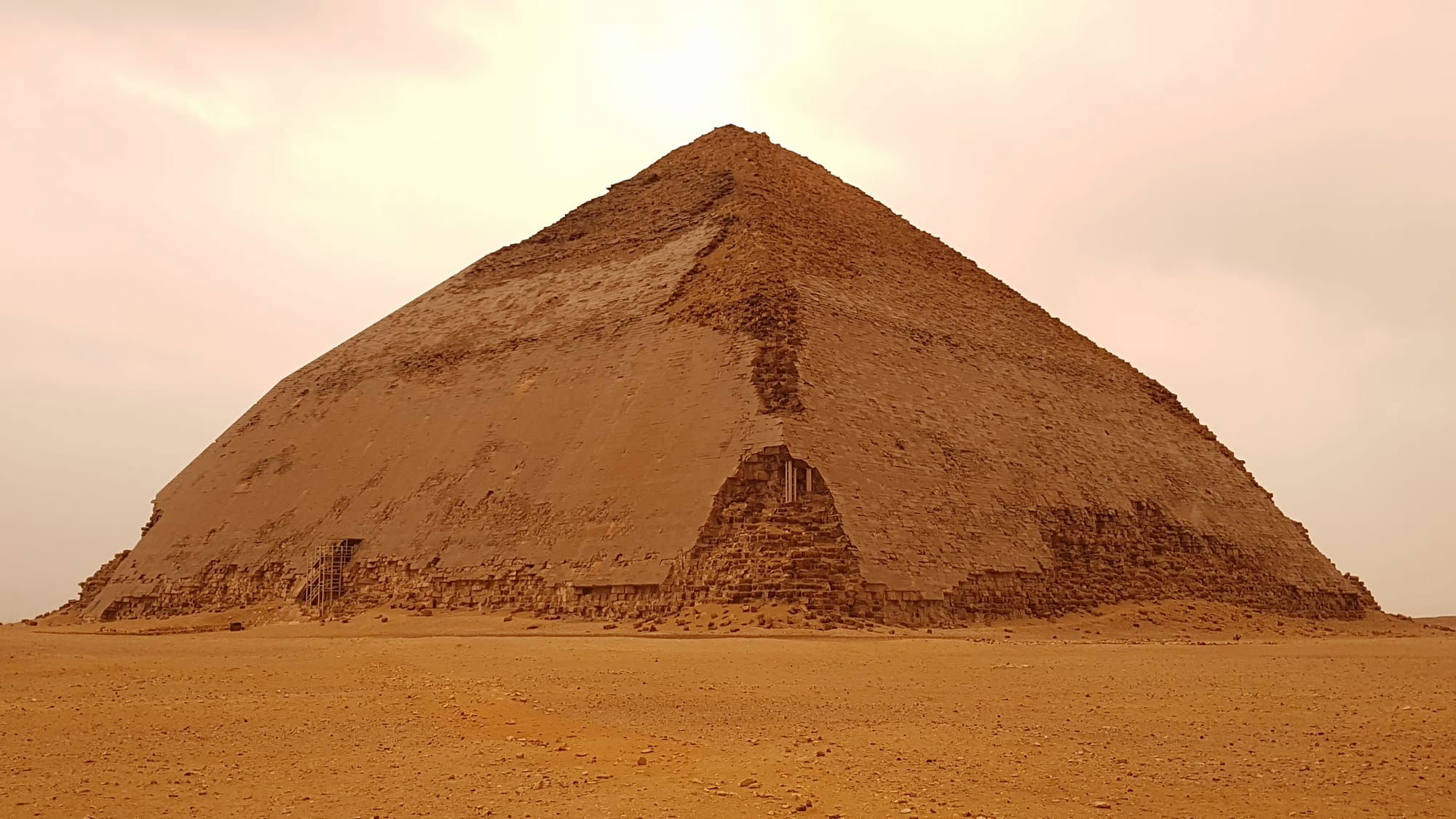 Die Knickpyramide