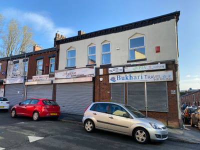 Mixed use hot food takeaway/shop granted on appeal in Oldham image