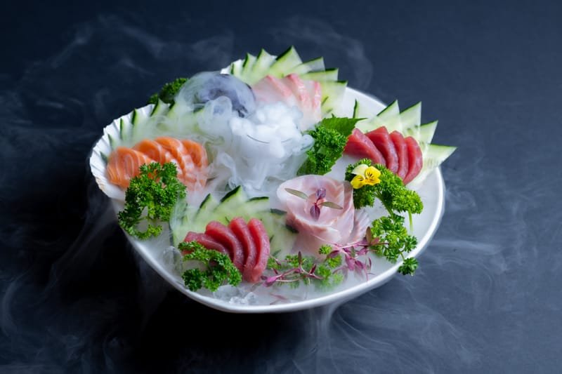 sashimi mix 12pc