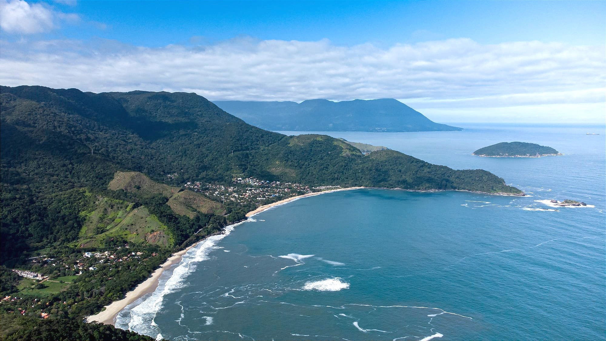 Ponta da praia de Toque Toque Pequeno