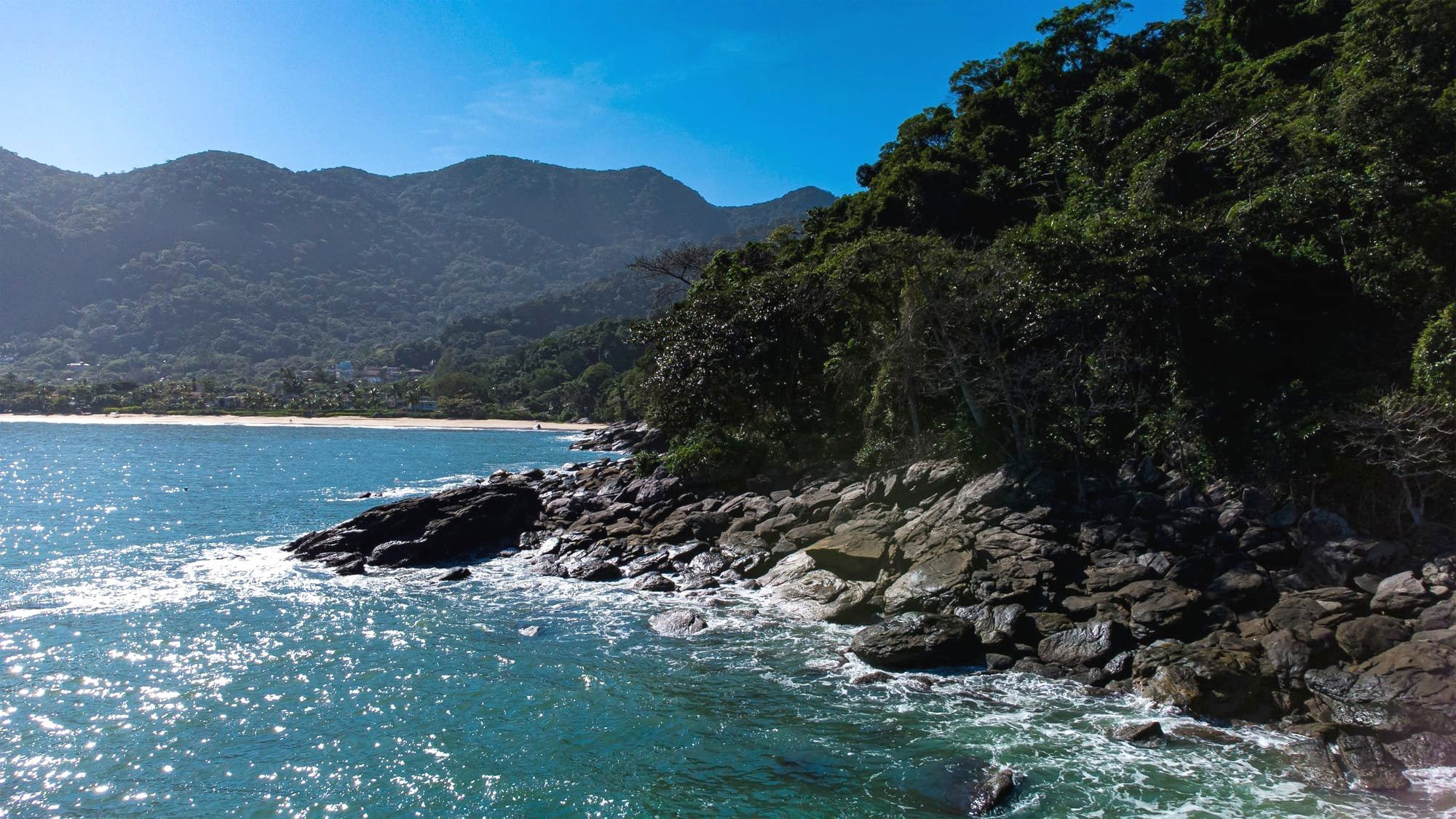 Ponta da praia de Toque Toque Pequeno