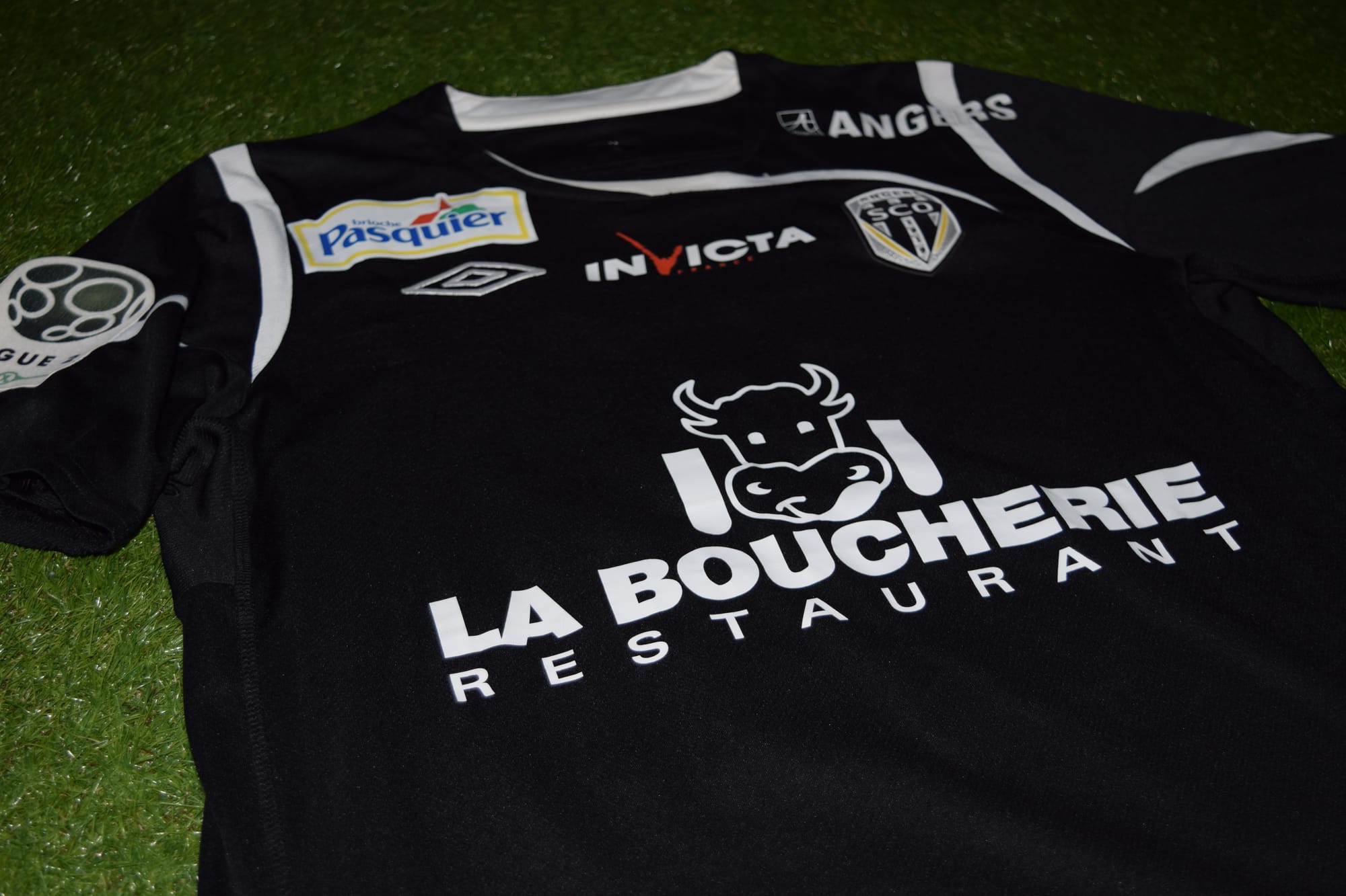 *** Maillot Extérieur Noir Manches Courtes début de saison 2012-2013 de Marc-André Zoro