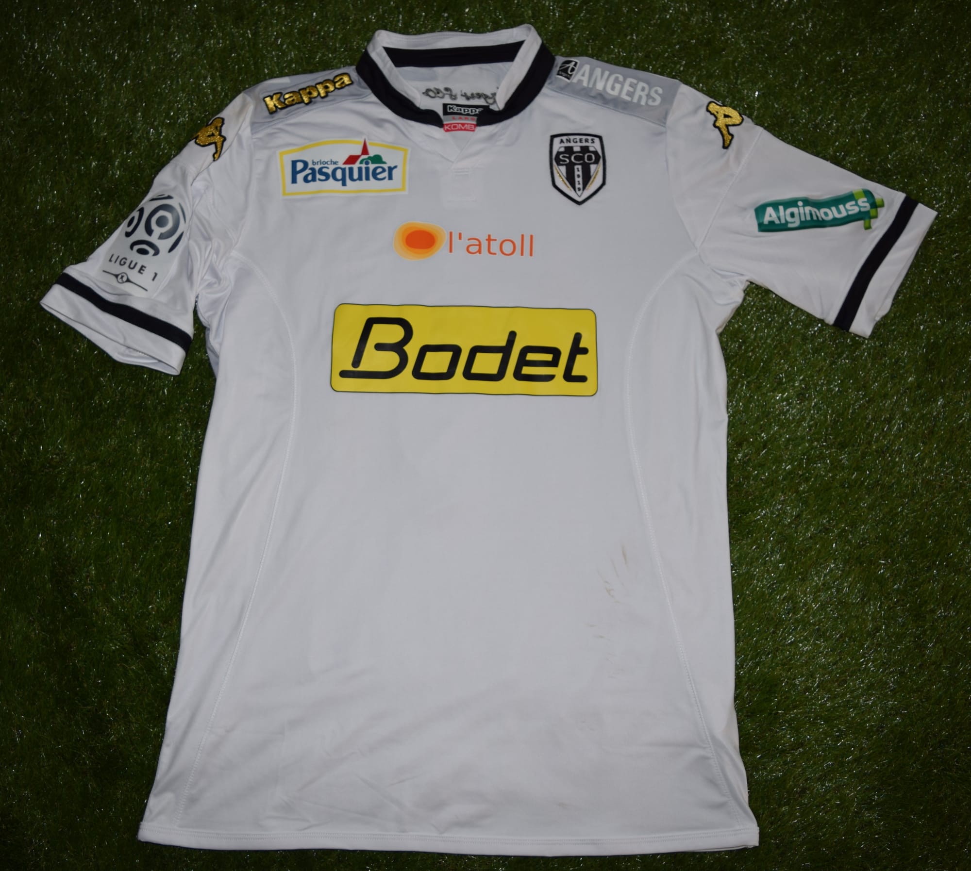 *** Maillot Extérieur 2015-2016 de Thomas Mangani