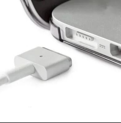 Réparation du connecteur d’alimentation Macbook Pro image