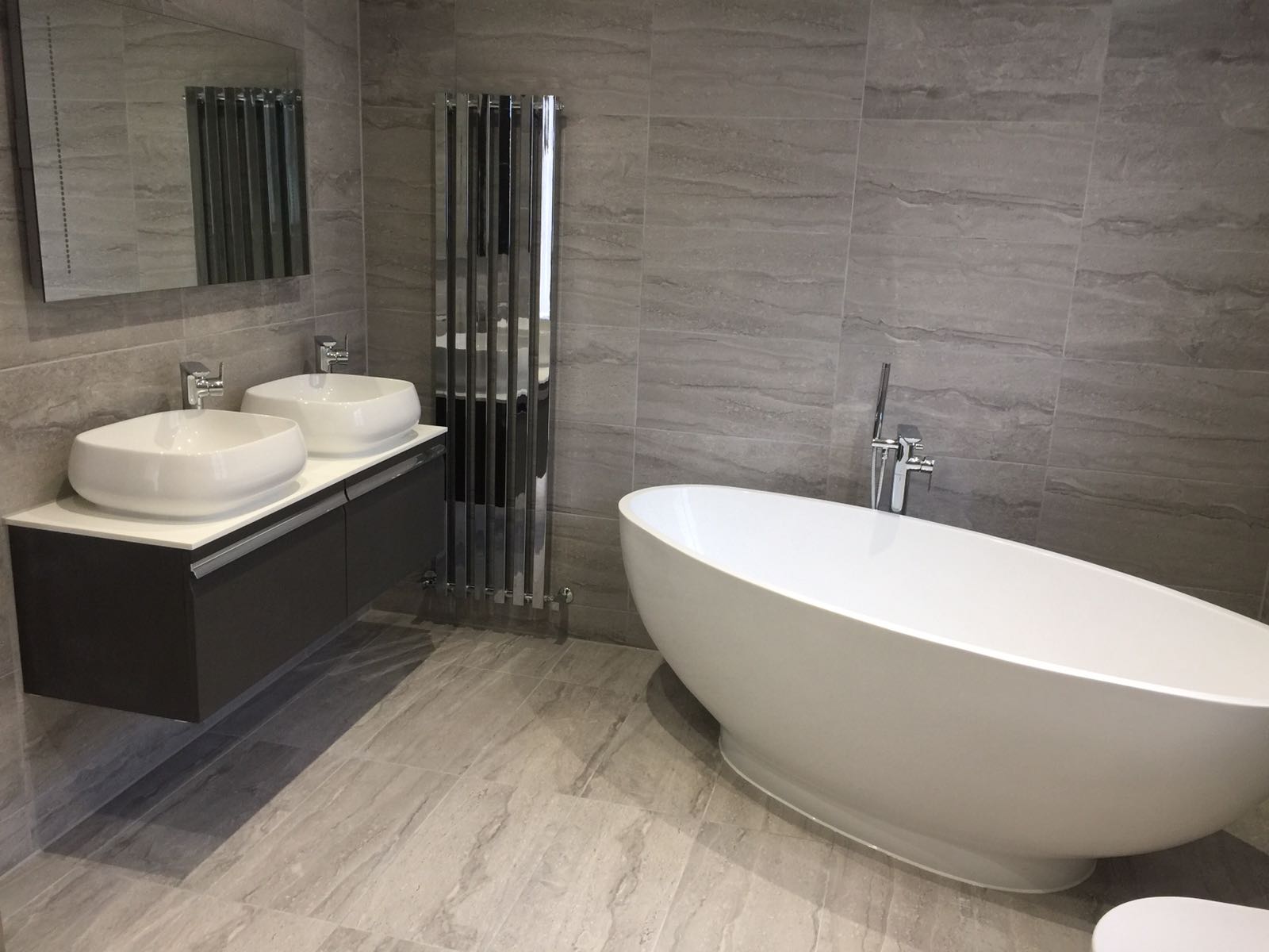 Tiling contractor - porcelain, ceramic, mosaic, tiled floors bathroom
