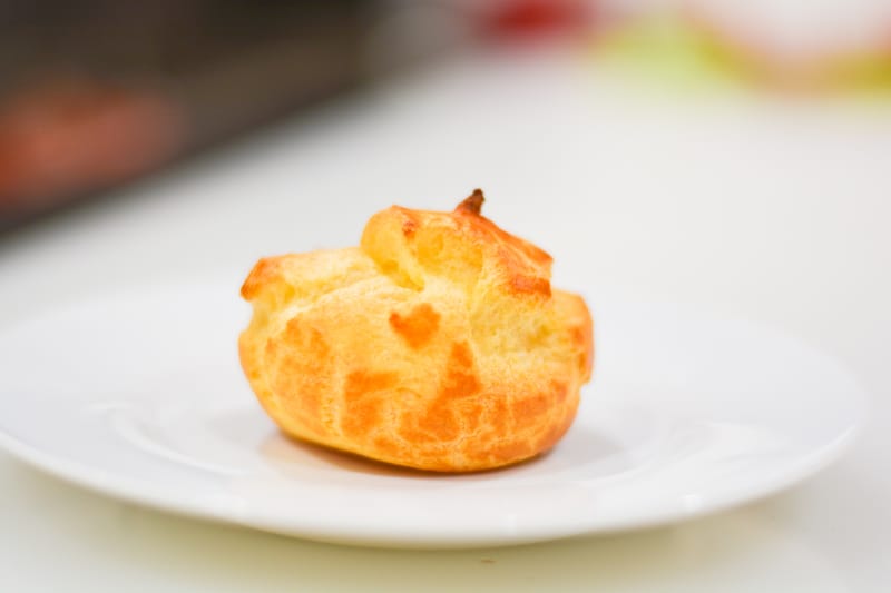 CREAM PUFF
