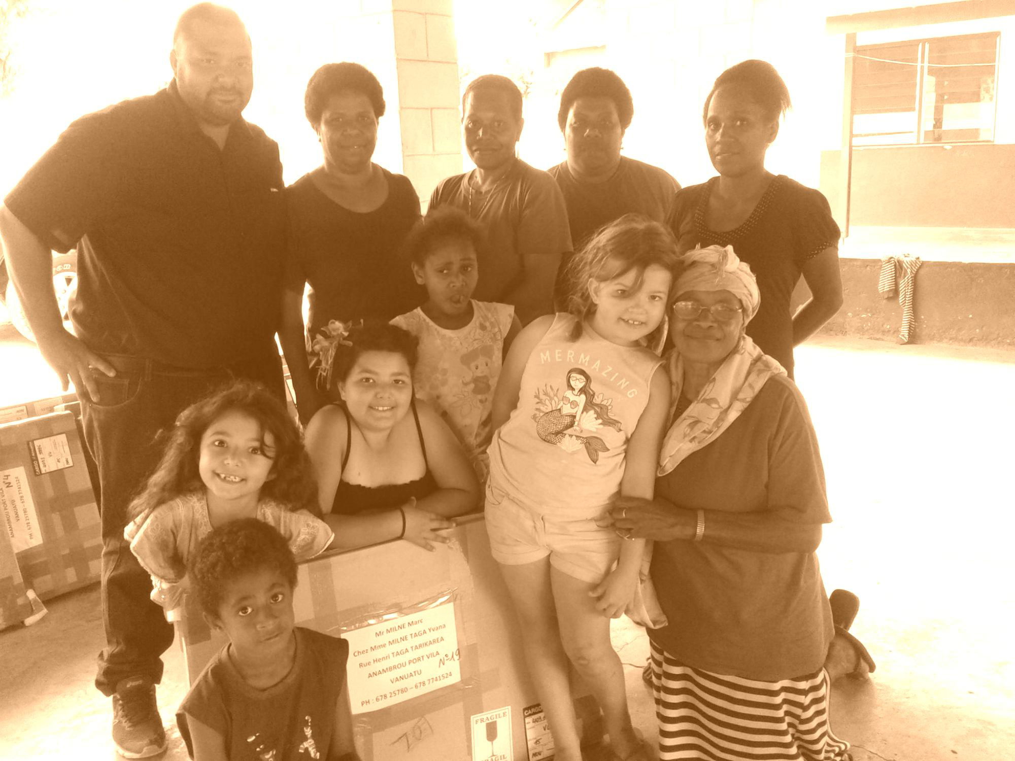 2019 - Don de matériel scolaire à l'École Notre Dame de Lourdes (Anambrou - Port-Vila)