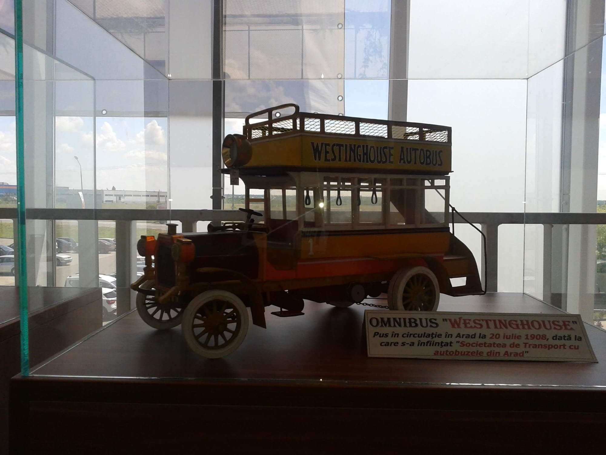 Westinghouse omnibusz az Aradi busz szállítási társaság tulajdonában (1908)