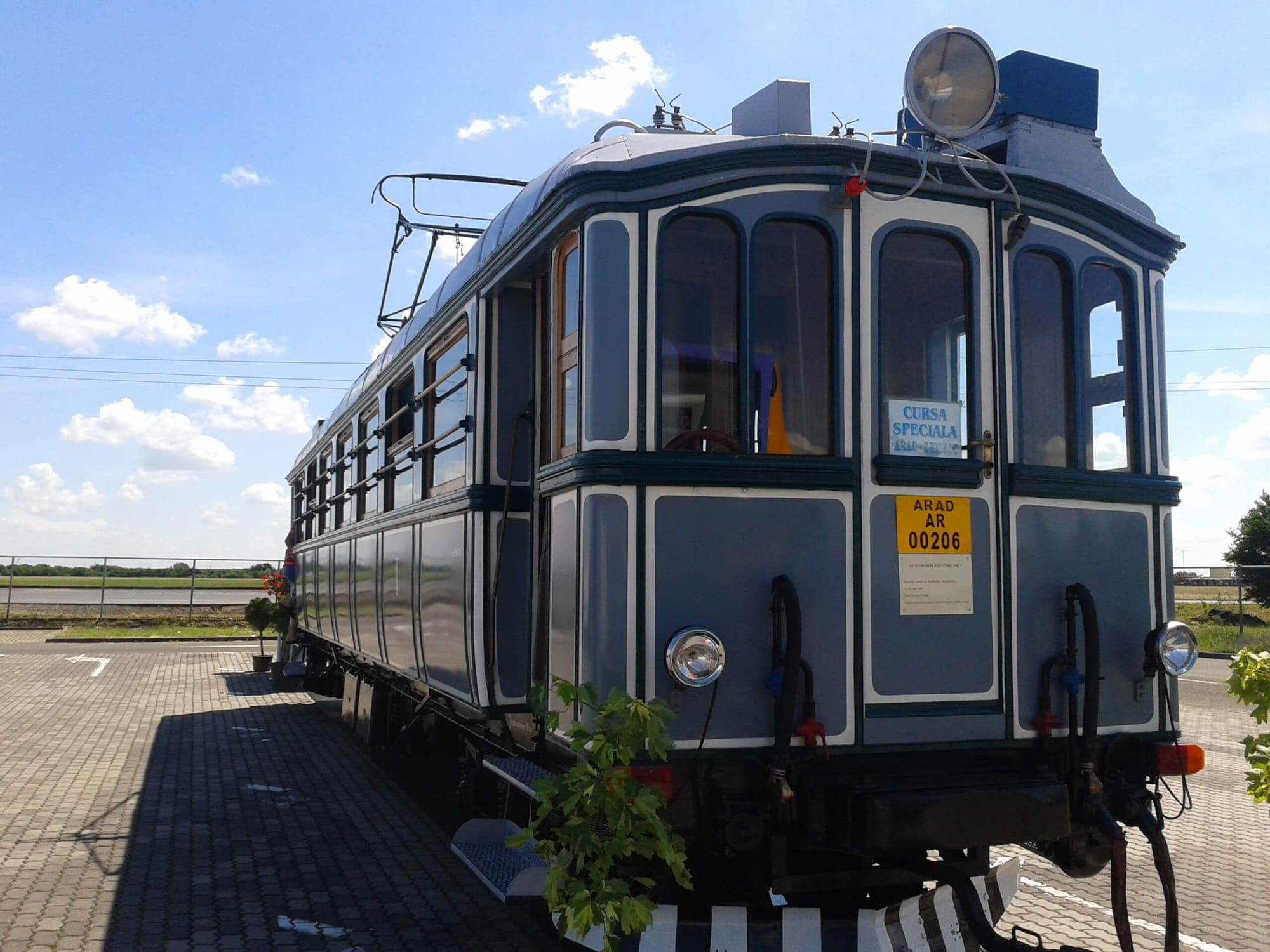 Automotor electric Ganz din dotarea trenului "Săgeata Verde" Arad-Podgoria