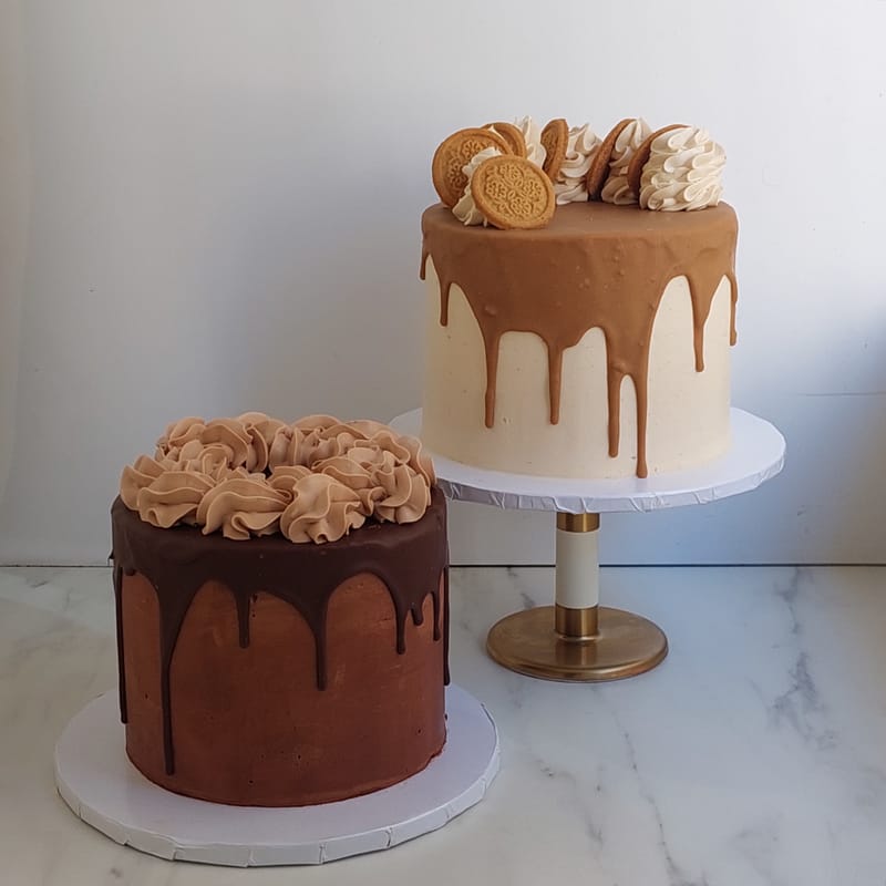 Mini Drip Cake Chocolate/Lotus Delicious Creations