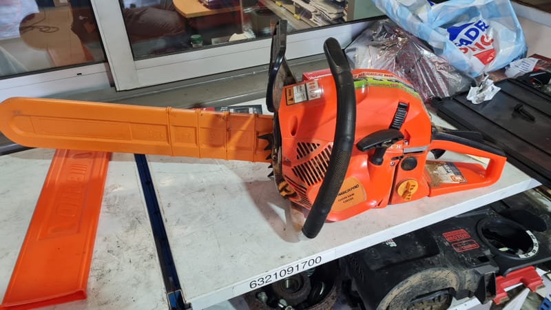 Carter De Tronçonneuse SECURA - Compatible Timberpro CS5800, Protection Chaîne