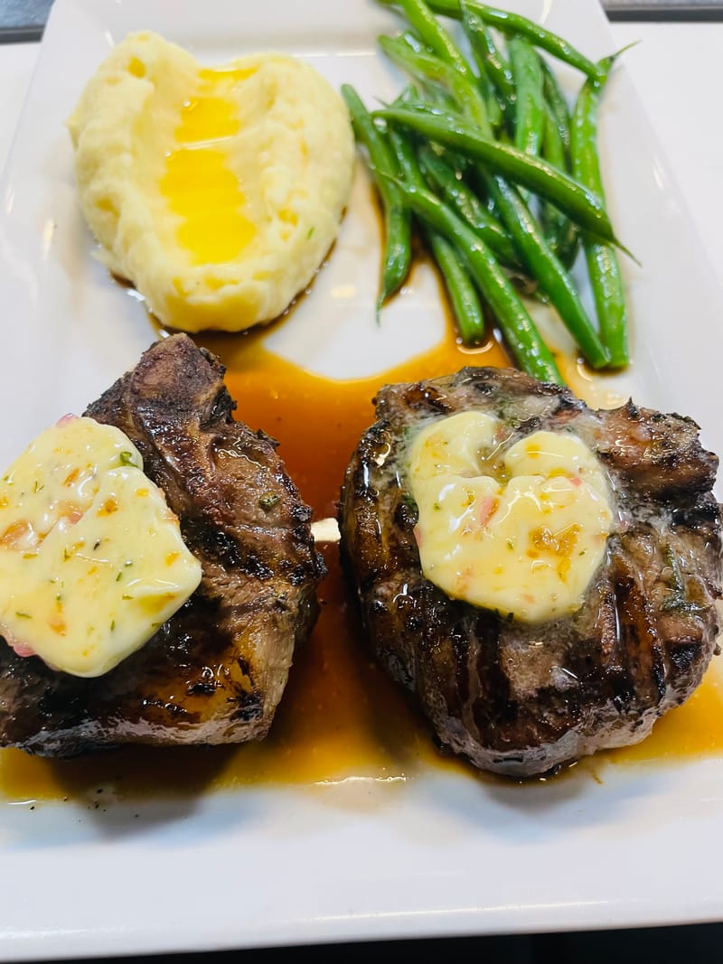 GARLIC - ROSEMARY MARINATED LAMB LOIN CHOPS