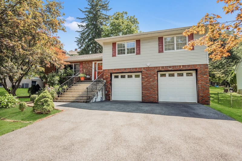 JUST SOLD 192 WEBBER AVE, SLEEPY HOLLOW, NY 10591 LARGE RAISED