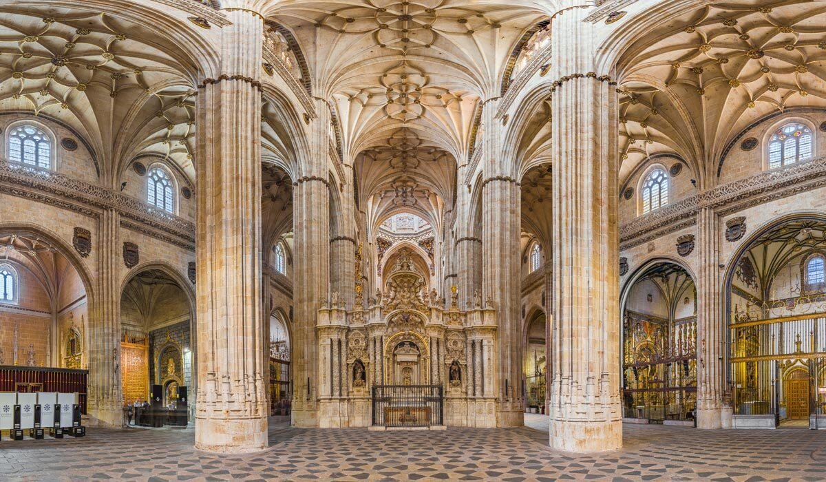 A salamancai katedrális Spanyolország második legnagyobb katedrálisa