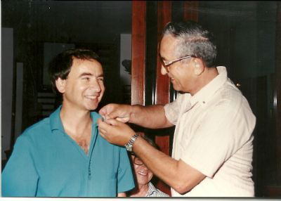 חילופי נשיאים ביולי 1990 בין מיכאל הראל לעולי רשטיק בבית משפחת גרינברג