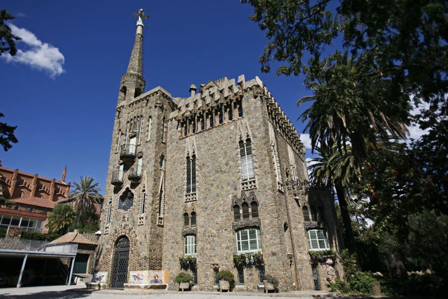 Le Bellesguard, conçu par Antoni Gaudí à Barcelone