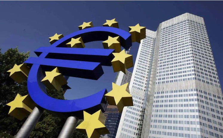 El BCE baja tipos sin comprometerse con "ninguna senda concreta"