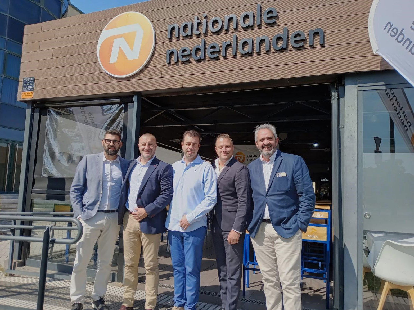 Nationale-Nederlanden abre un Punto Naranja en un restaurante