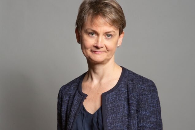 Labour's Yvette Cooper and Alex Norris comment on tackling shoplifting gangs.