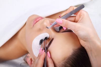 What You Should Know About Eyelashes Extensions? image