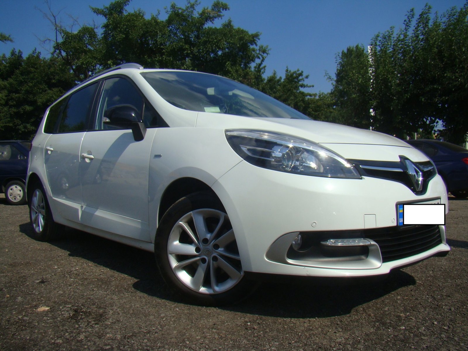 Renault Grand Scenic Limited - AutoProfi - Автосалон Хороших Автомобилей