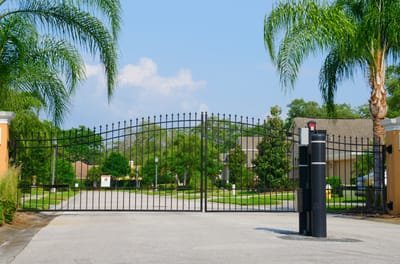 Benefits of Installing a Swing Gate  image